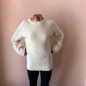 Marc Jacob’s cream Hamilton alpaca crew neck cable knit sweater size Medium.